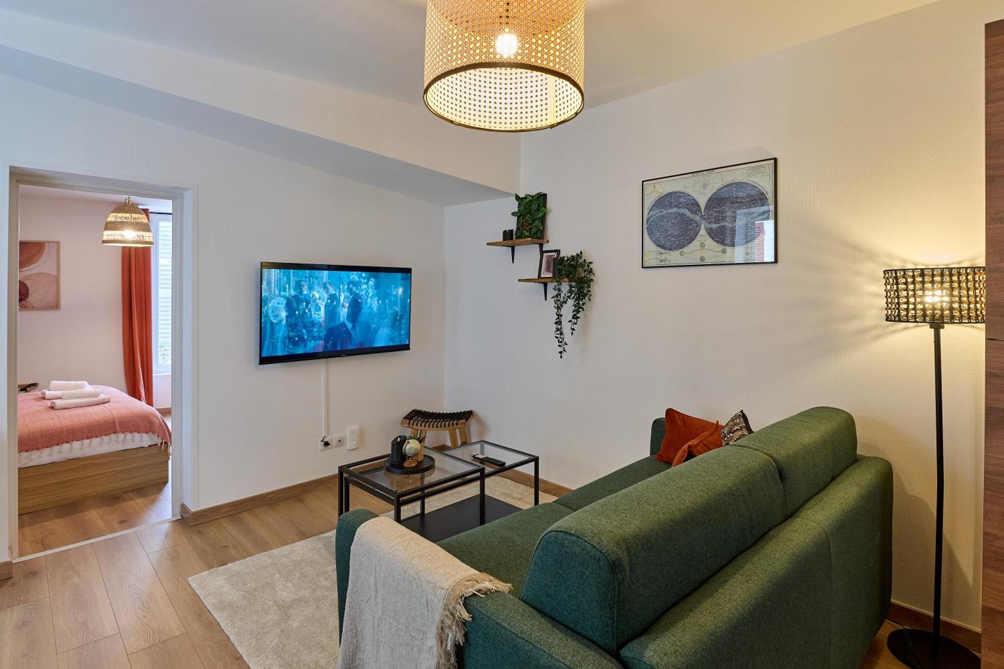 Le Oliva Chez Les M By Primo Conciergerie Apartment เนอแวร์ ภายนอก รูปภาพ